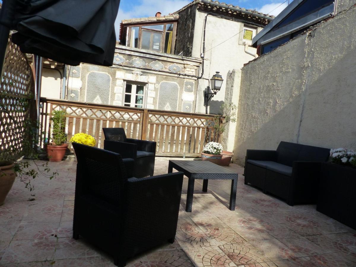 Maison Des Remparts Nichee Sous La Cite Carcassonne Exteriör bild