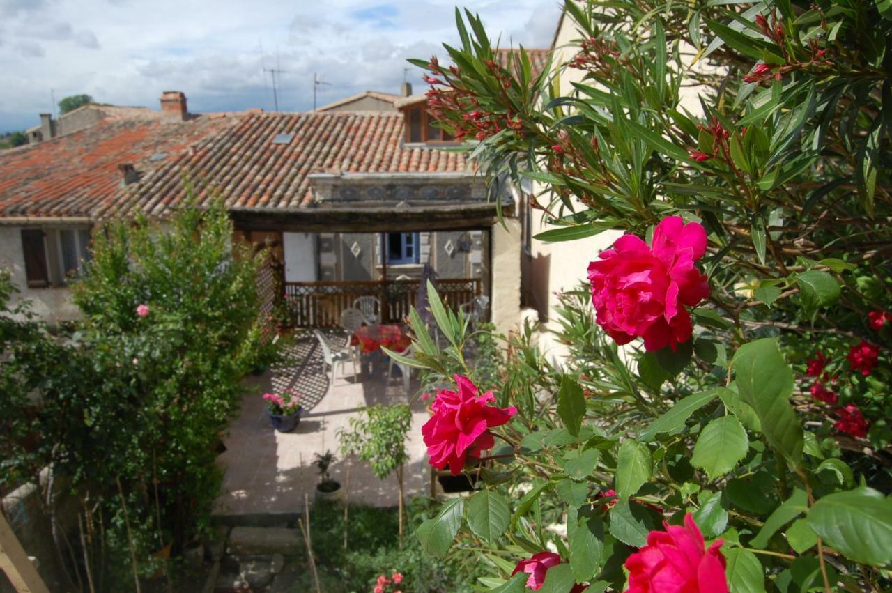 Maison Des Remparts Nichee Sous La Cite Carcassonne Exteriör bild